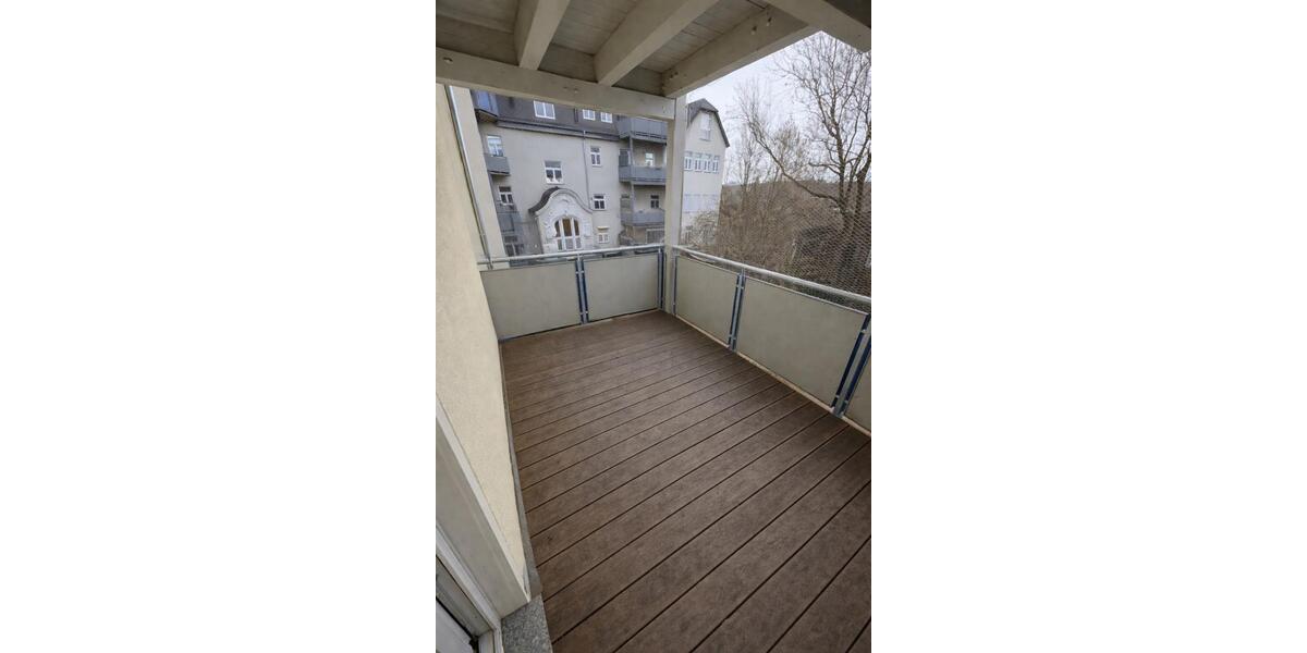 attraktive Kapitalanlage - vermietete 4-Raum-Wohnung im Grünen mit Balkon und Stellplatz - Etagenwohnung Gera | Angebot:27362900
