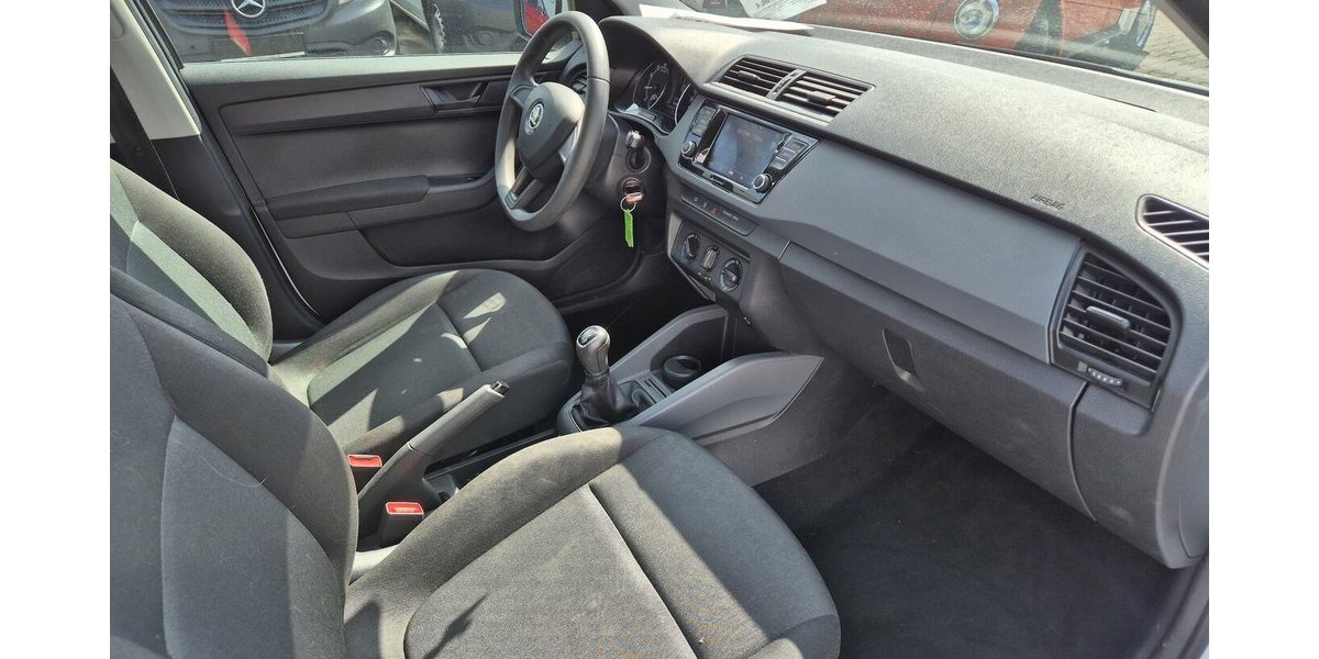 Skoda Fabia Cool Plus 127.420 km 6.890 &euro; Rodgau 63110