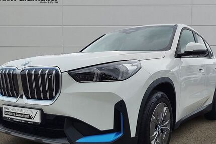 BMW iX1 31.689 km 38.511 € Roth 91154