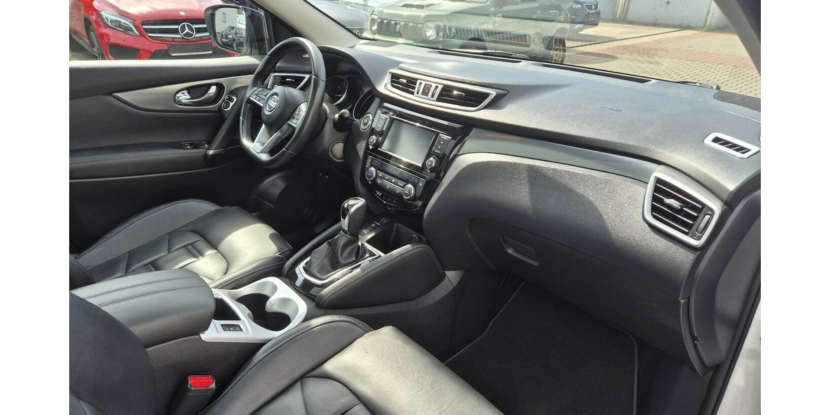 Nissan Qashqai Akari, Kamera, Android Auto, Panoramadach, 72.315 km 18.790 &euro; Rodgau 63110