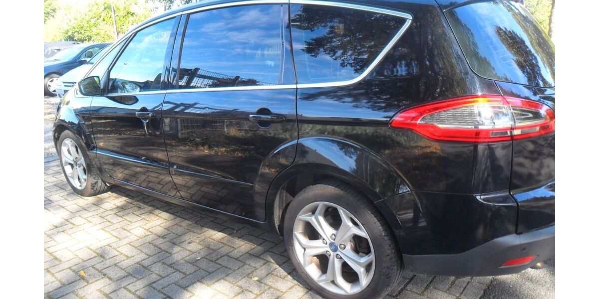 Ford S-Max 246.000 km 4.699 &euro; Uetze OT Dollbergen 31311