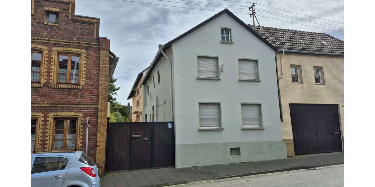 Einfamilienhaus Grafschaft - 8 Zimmer, 221 m&sup2;, 349.000&euro; | Angebot:26339533