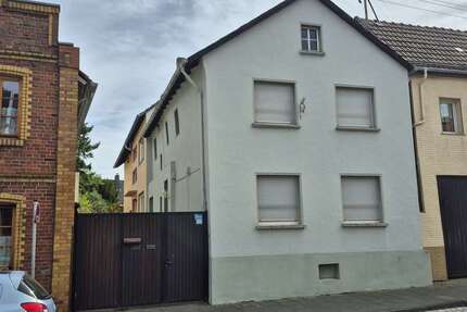 Haus Grafschaft - 8 Zimmer, 221 m&sup2;, 349.000&euro; | Angebot:26339533