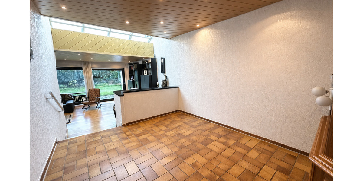 Mehrfamilienhaus, Wohnhaus Filderstadt Bernhausen - 5 Zimmer, 121 m&sup2;, 485.000&euro; | Angebot:25339023