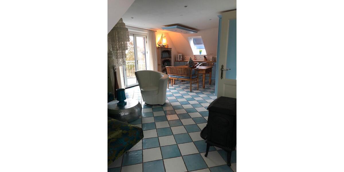 Dachgeschoßwohnung Risum-Lindholm Lindholm - 3 Zimmer, 20 m&sup2;, 249.000&euro; | Angebot:25886930