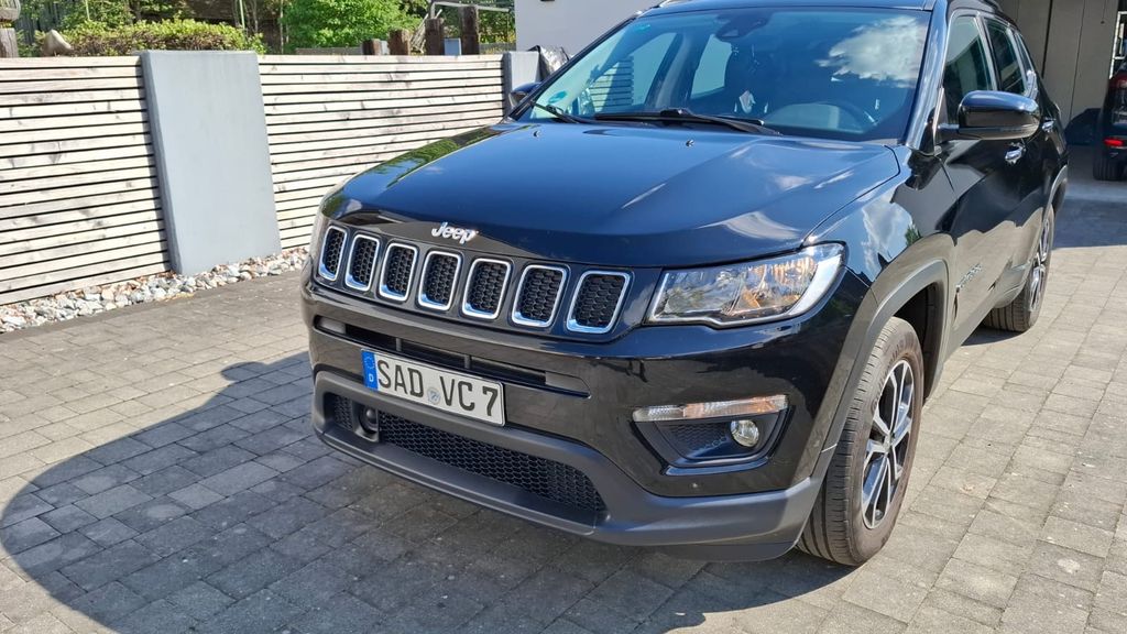 Jeep Compass 97.273 km 14.100 &euro; Schwandorf 92421