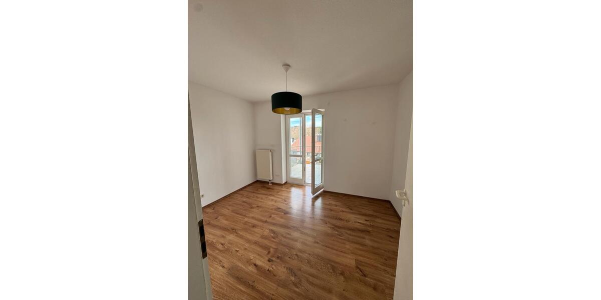 Etagenwohnung Regen - 3 Zimmer, 76 m&sup2;, 540&euro; | Angebot:26071638