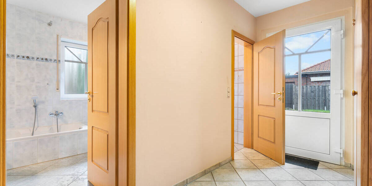 Einfamilienhaus Blomberg - 5 Zimmer, 155 m&sup2;, 399.000&euro; | Angebot:25679589