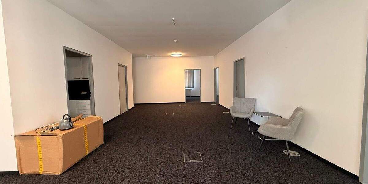 Gewerbeobjekt Leipzig Südvorstadt - 9 Zimmer, 289 m&sup2;, 3.614&euro; | Angebot:25564306