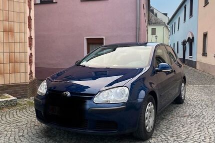 VW Golf 160.000 km 2.450 &euro; Geroldsgrün 95179