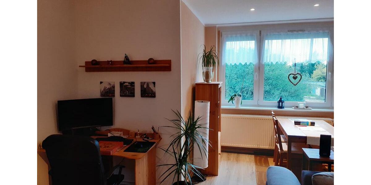 Etagenwohnung Bitterfeld-Wolfen Wolfen - 3 Zimmer, 90 m&sup2;, 150.000&euro; | Angebot:27642379