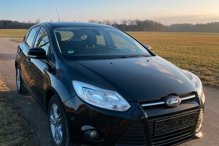 Ford Focus 111.435 km 5.299 &euro; Otting 86700