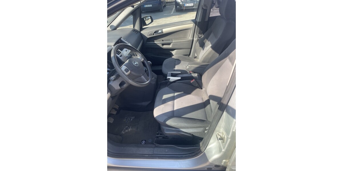 Opel Zafira B 206.843 km 4.300 &euro; Monheim 86653