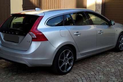 Volvo V60 125.000 km 15.500 € Wöllstein 55597