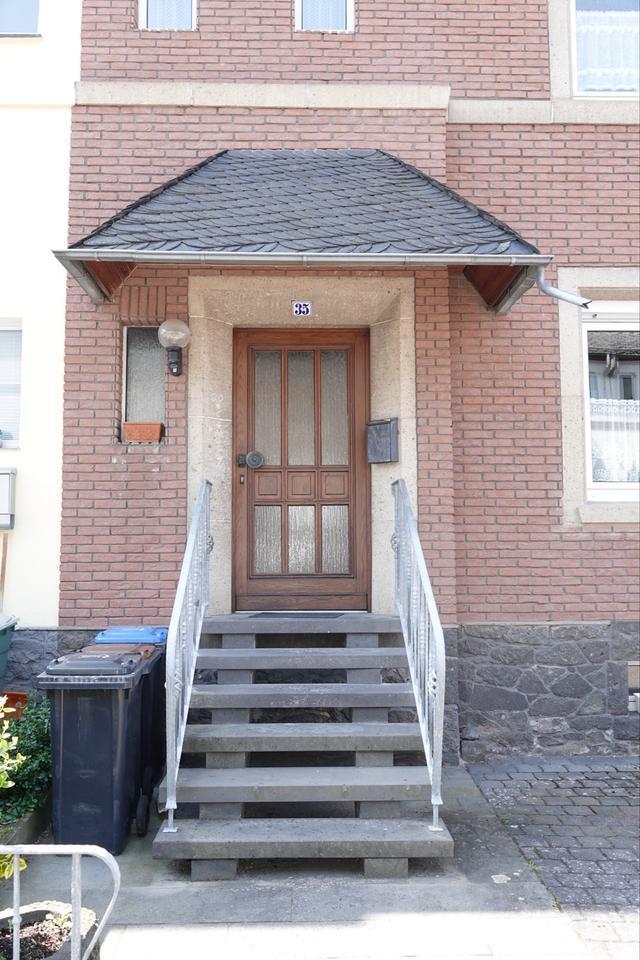 Zentral gelegenes Einfamilienhaus mit kleinem Garten zimmer