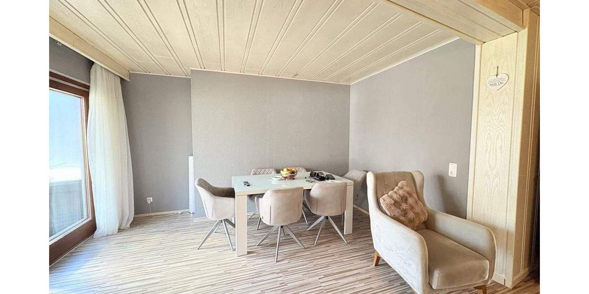 Mehrfamilienhaus, Wohnhaus Stadtallendorf-Wolferode Wolferode - 6 Zimmer, 208 m&sup2;, 299.900&euro; | Angebot:25775613