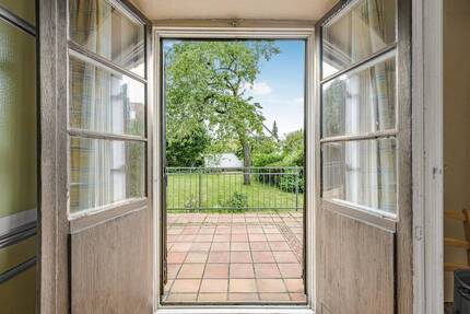 Traumhaftes Grundstück (ca. 780 m²) mit Altbestand (EFH) in Großhadern!