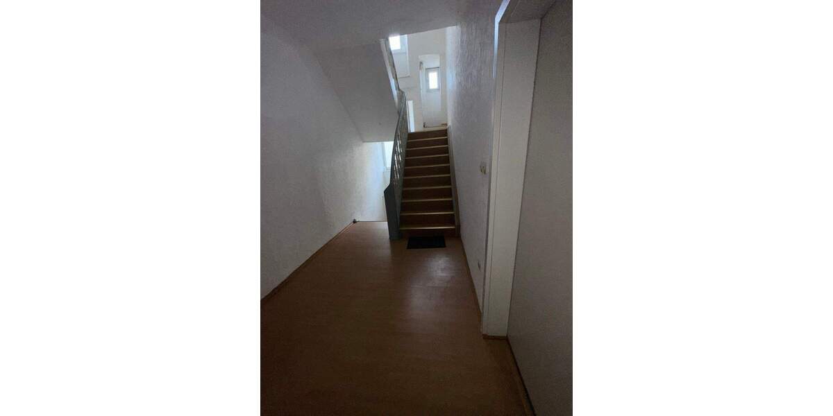 Frei ab 01.02.2026 Gute Lage 4-Zimmer-Wohnung zimmer