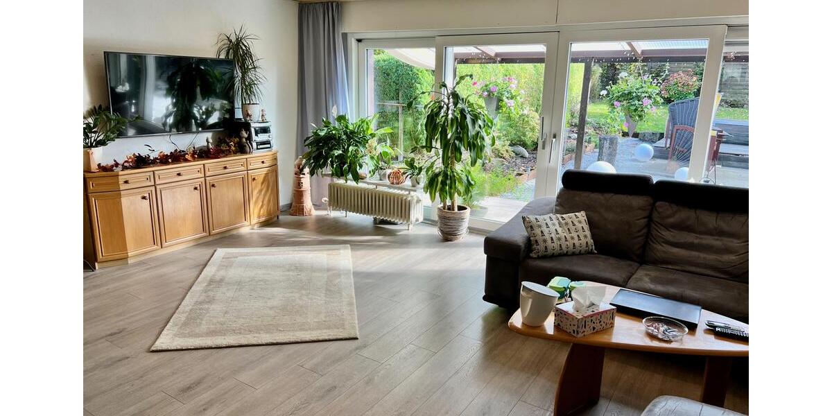 Einfamilienhaus Schlangenbad - 6 Zimmer, 174 m&sup2;, 2.500&euro; | Angebot:26670174