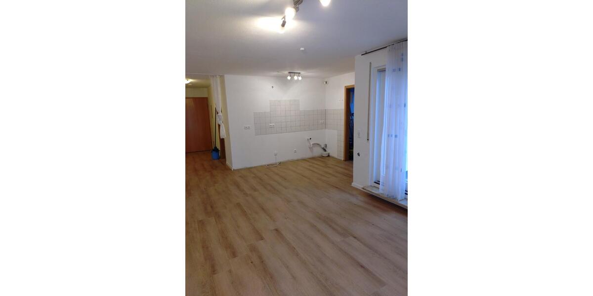 Dachgeschoßwohnung Sachsenheim - 2.5 Zimmer, 44 m&sup2;, 750&euro; | Angebot:25355131