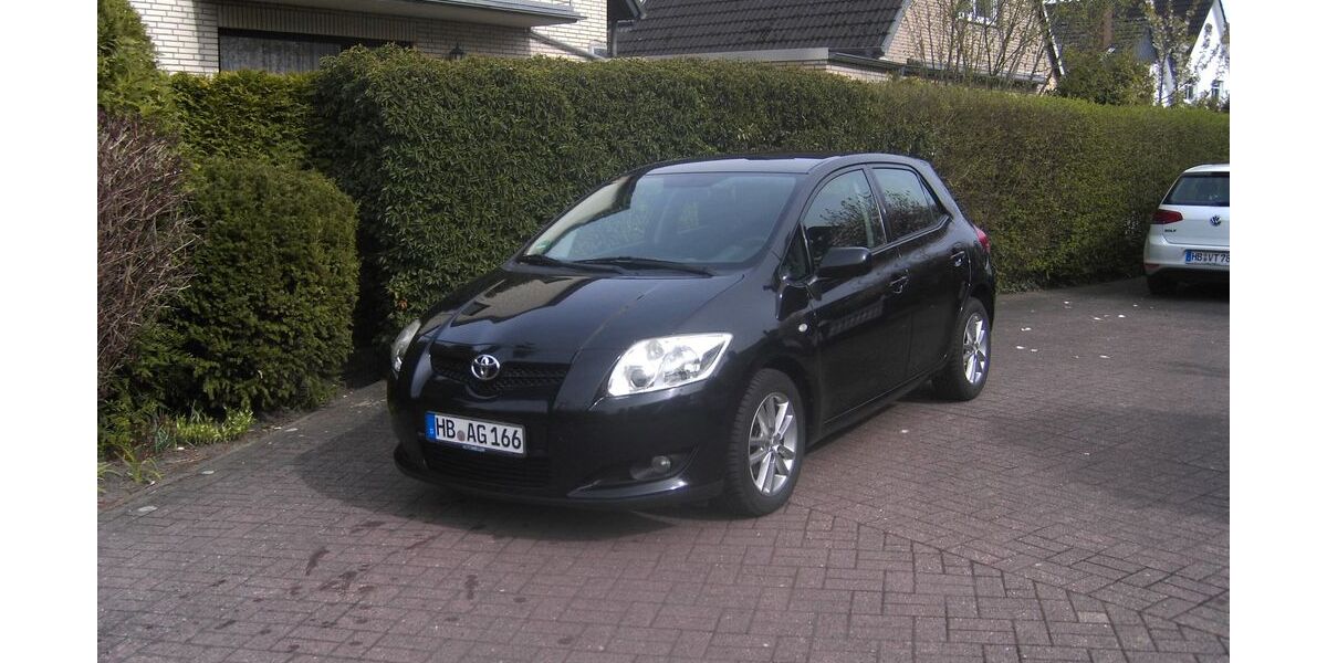 Toyota Auris 149.864 km 4.950 &euro; Bremen 28355