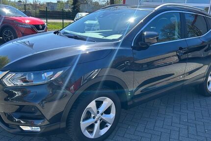 Nissan Qashqai 83.000 km 14.999 &euro; Barßel 26676