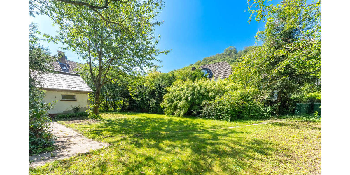 ca. 892 qm Baugrundstück in zweiter Reihe am schönen Brasselsberg zimmer