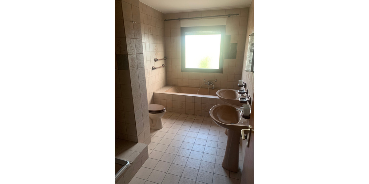 Reihenendhaus Ludwigshafen am Rhein Oggersheim - 6 Zimmer, 182 m&sup2;, 389.000&euro; | Angebot:24847327