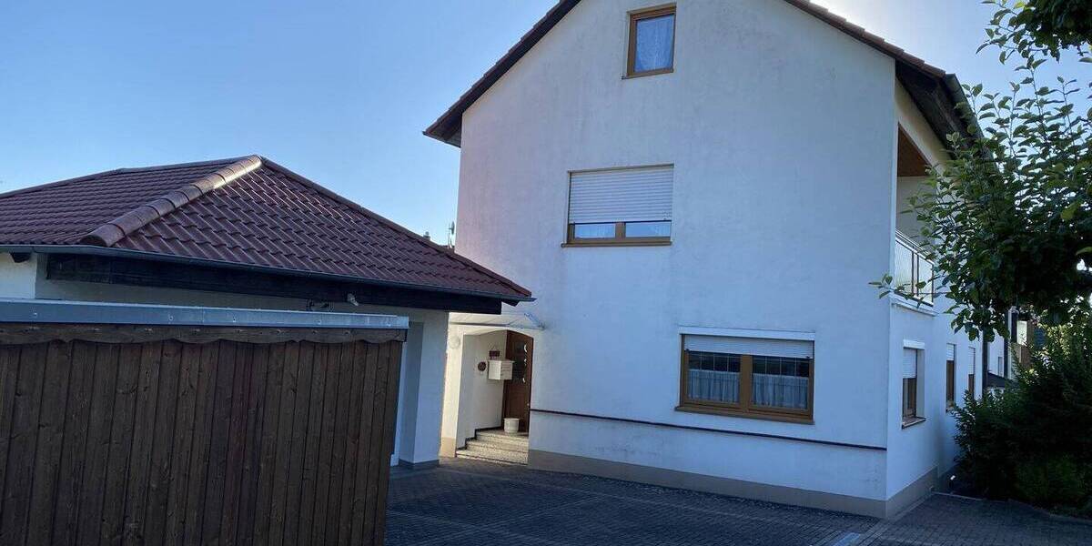 Mehrfamilienhaus, Wohnhaus Treuchtlingen - 7 Zimmer, 180 m&sup2;, 620.000&euro; | Angebot:26079409