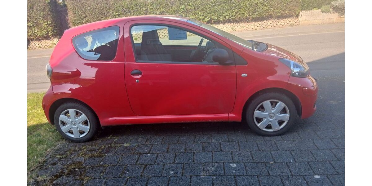 Toyota Aygo (X) 178.000 km 2.000 &euro; Eitorf 53783