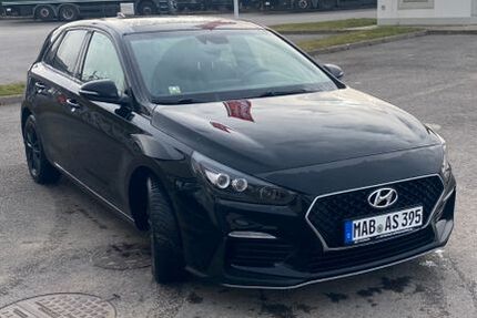 Hyundai i30 90.000 km 14.000 &euro; Wolkenstein 09429