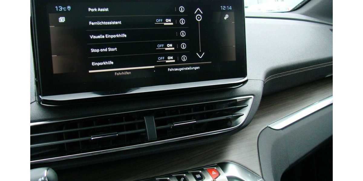 Peugeot 5008 1.2 PureTech 130 GT Focal ACC Pano 7Sitzer Le 30.873 km 27.480 &euro; Falkensee 14612