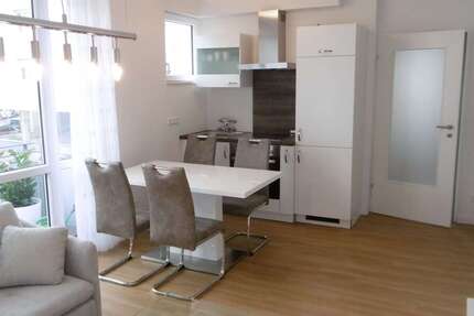 Wohnung zum Mieten in Stuttgart-West 780 € 45 m² 2 zimmer