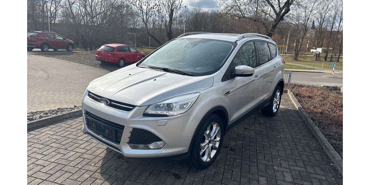 Ford Kuga 125.380 km 3.900 &euro; Bucha 07334