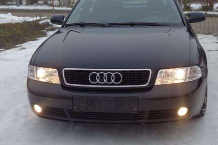 Audi A4 129.000 km 8.600 &euro; Grafenau-Großarmschlag 94481