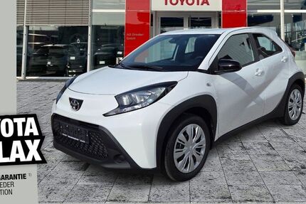 Toyota Aygo (X) 4.757 km 14.580 &euro; Dresden 01139