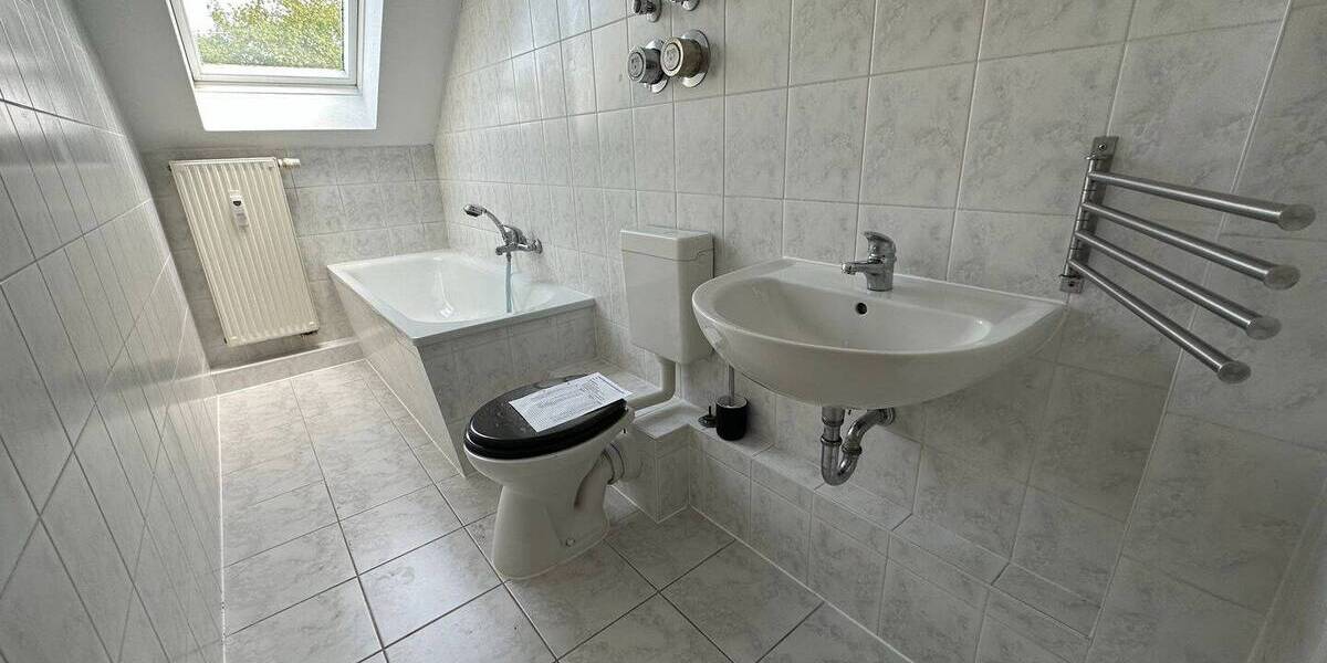 Zimmer Chemnitz Altendorf - 2 Zimmer, 64 m&sup2;, 325&euro; | Angebot:26027067