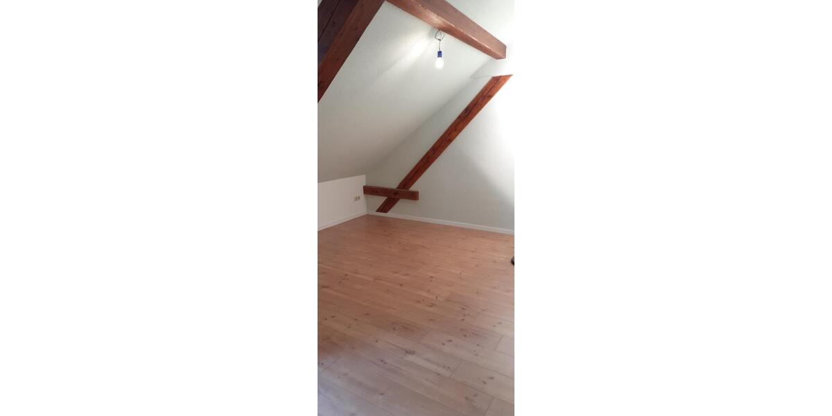 Dachgeschoßwohnung Ober-Olm Olm - 3 Zimmer, 70 m&sup2;, 700&euro; | Angebot:26561634