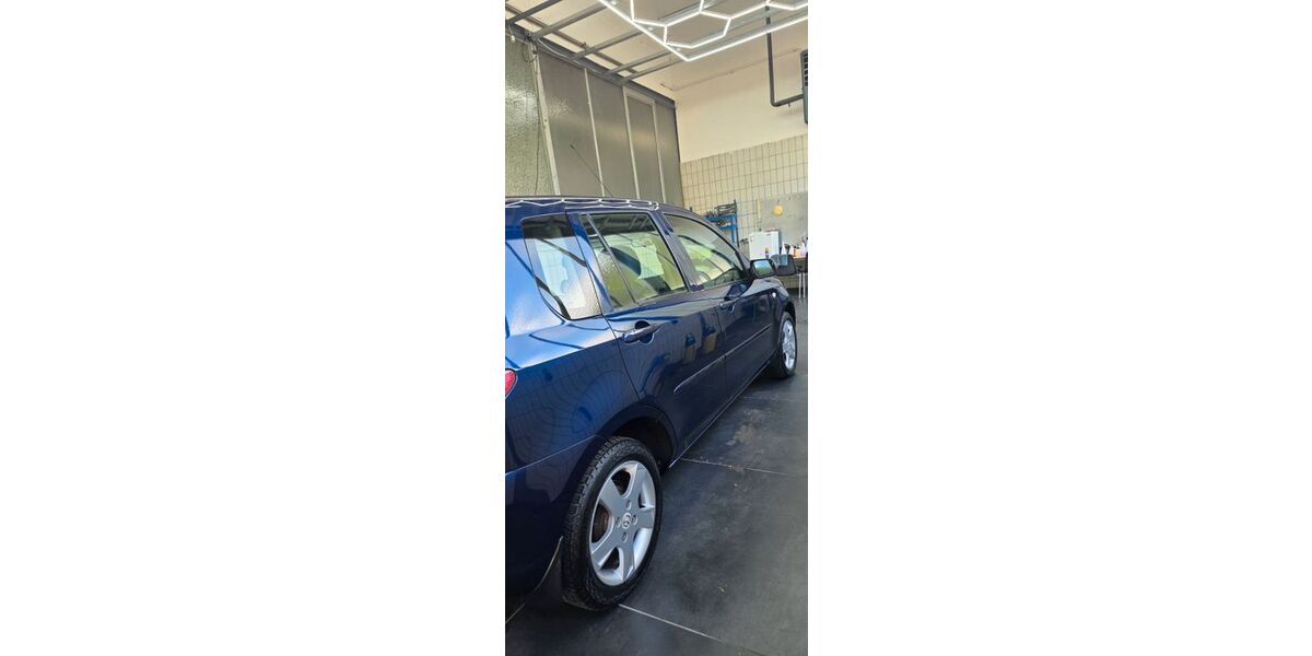 Mazda 2 98.990 km 1.390 &euro; Niederhosenbach 55758