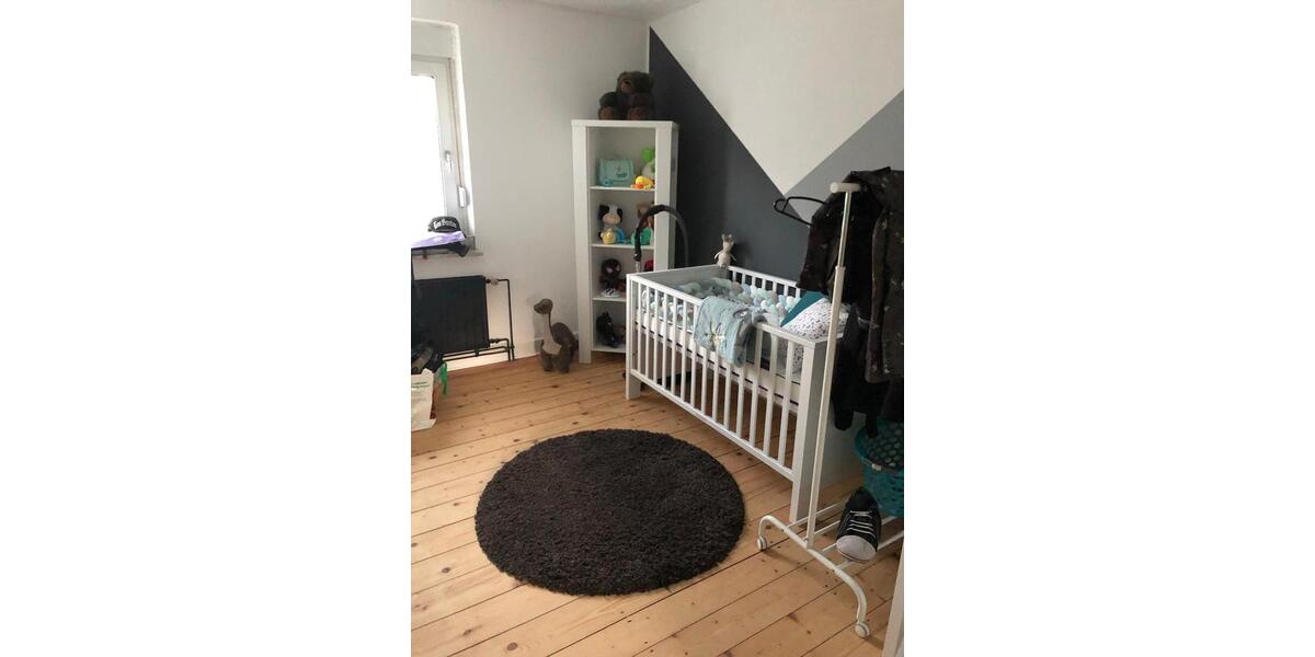 Doppelhaushälfte mit eigenem Garten ab 15.04.2026 zu vermieten 4.5 zimmer