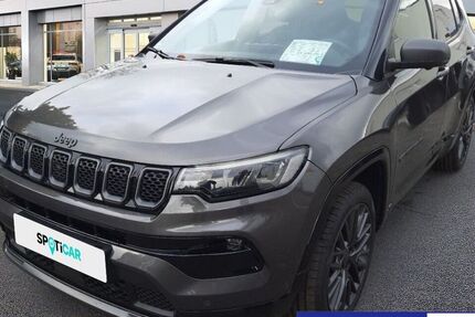 Jeep Compass 32.948 km 25.685 € Hamburg 22457