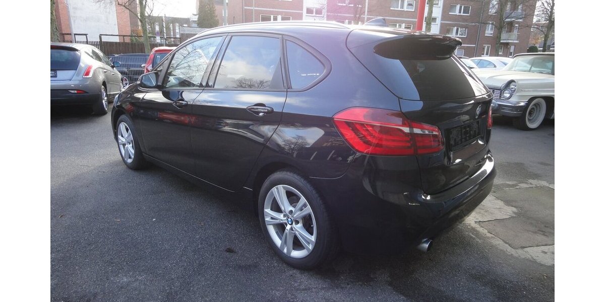 BMW 218 Active Tourer Autom+Navi Service+Kette neu 112.000 km 10.999 &euro; Neuss 41462