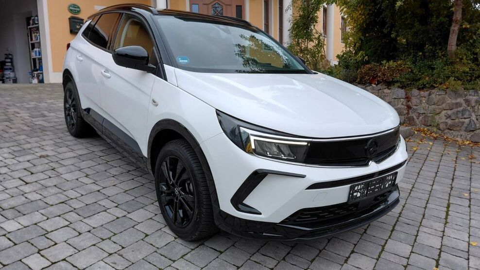 Opel Grandland (X) 10.800 km 22.800 € Rieden 92286