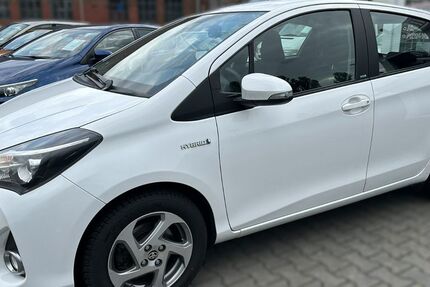 Toyota Yaris 82.000 km 12.400 &euro; Berlin-Spandau 13585