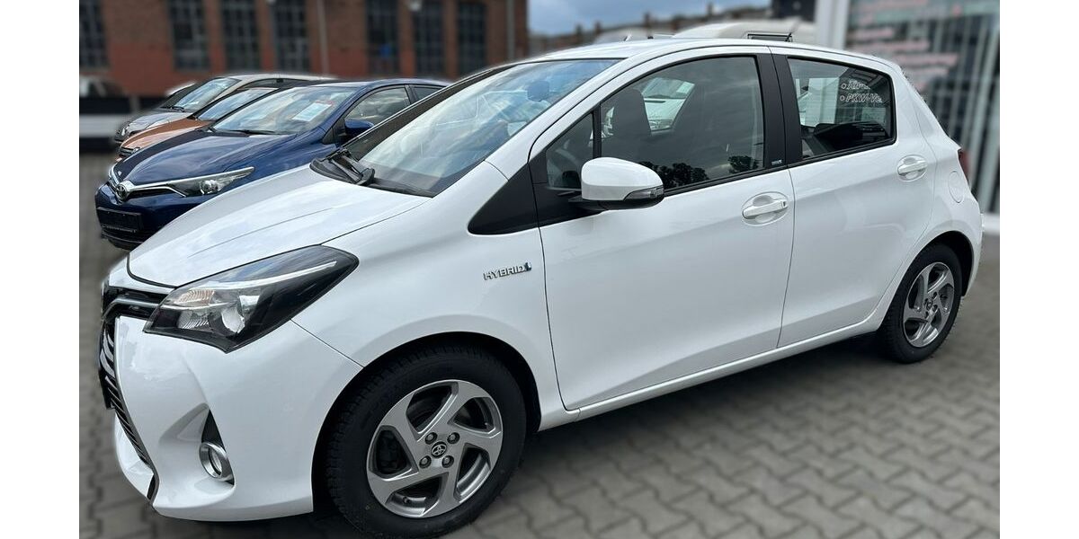 Toyota Yaris 82.000 km 12.400 &euro; Berlin-Spandau 13585