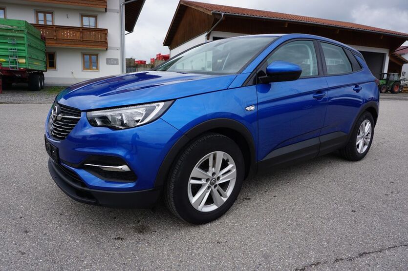 Opel Grandland (X) 132.700 km 11.800 € Griesstätt 83556