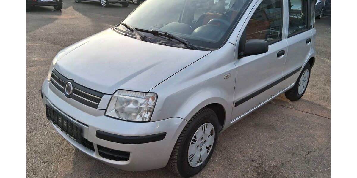 Fiat Panda 133.821 km 2.270 &euro; Fürth 90763