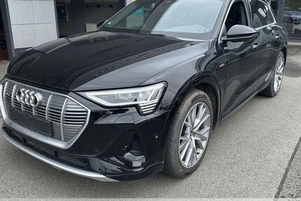 Audi e-tron 72.565 km 31.899 &euro; Chemnitz 09125