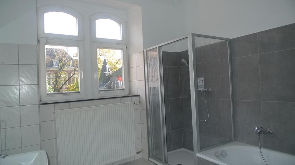 Etagenwohnung Trier - 4 Zimmer, 159 m&sup2;, 1.300&euro; | Angebot:25856356