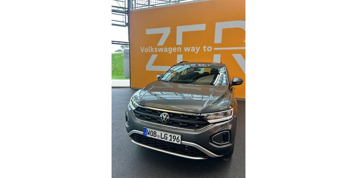 VW T-Roc 12.000 km 27.900 &euro; Wolfsburg 38444